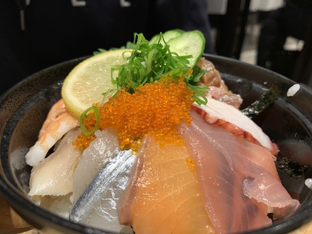 海鮮丼!デリシャス!