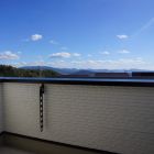 広島の山々と空を独占